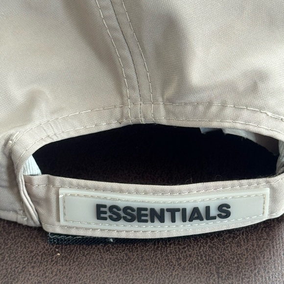 New Era Essentials Fear of God Baseball Cap - Picture 3 of 4